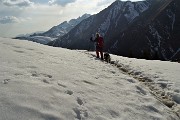 88 E pestiamo ancora neve, molle per il sole della giornata